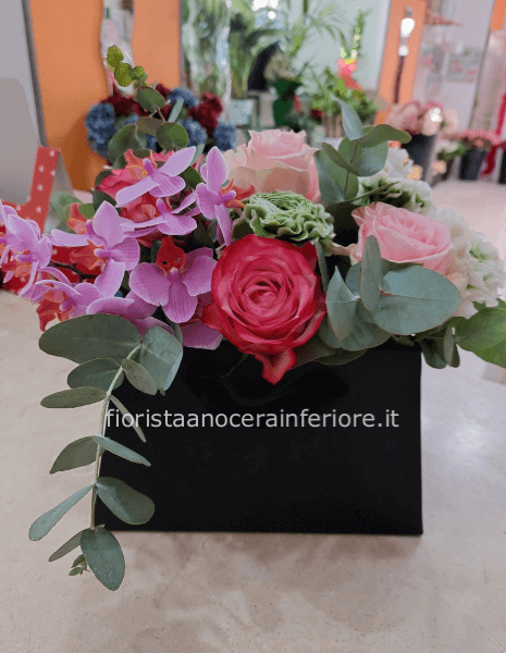 Fiori a Nocera Inferiore. Fiorista vende fiori e piante online con consegna  a domicilio a Nocera Inferiore.