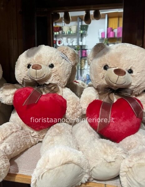 orso teddy da 80cm con cuore rosso